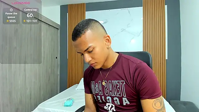 Snapshot of Rafa2004Cruz chatting on February 18, 2025, 3:41 pm Rafa2004Cruz online show from February 18, 2025, 3:41 pm