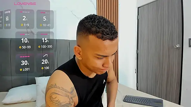 Snapshot of Rafa2004Cruz chatting on September 24, 2025, 12:11 pm Rafa2004Cruz online show from September 24, 2025, 12:11 pm