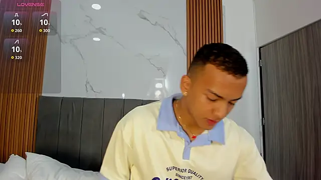 Snapshot of Rafa2004Cruz chatting on October 12, 2025, 2:51 pm Rafa2004Cruz online show from October 12, 2025, 2:51 pm