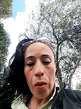 Coeur de luxure online show from November 20, 2025, 5:24 pm