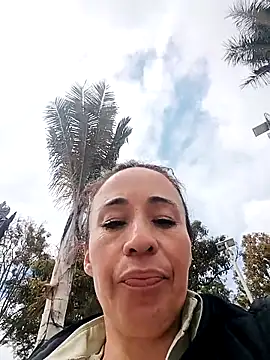 Coeur de luxure online show from October 25, 2025, 2:39 pm