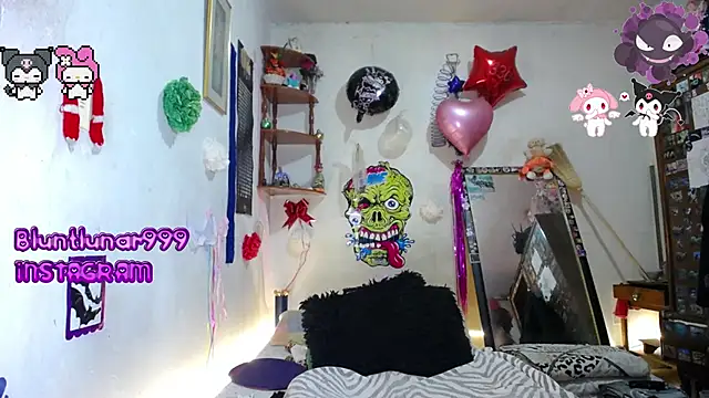 Snapshot of purplekattlyn chatting on March 5, 2025, 11:05 pm purplekattlyn online show from March 5, 2025, 11:05 pm