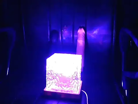 PreetyKitten online show from December 14, 2025, 2:11 pm