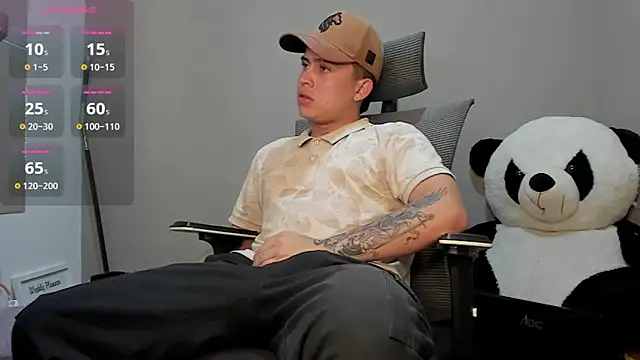 Snapshot of mattiwsmorris_ chatting on October 31, 2025, 6:21 am mattiwsmorris online show from October 31, 2025, 6:21 am