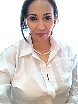 Snapshot of Mrsvictoriaaa chatting on October 10, 2025, 8:09 pm Mrsvictoriaaa online show from October 10, 2025, 8:09 pm