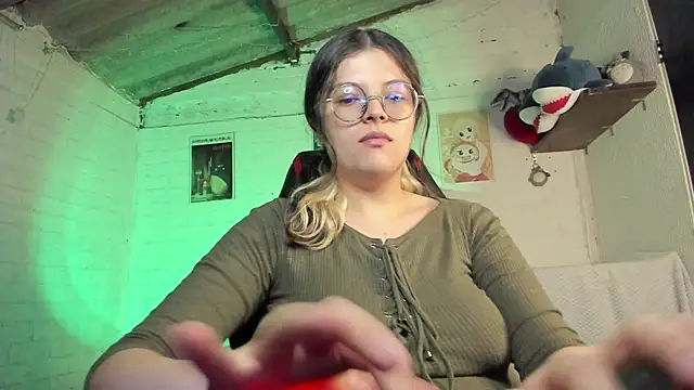 Emily  katz online show from September 12, 2025, 10:53 pm