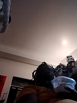 Snapshot of KingSlim56 chatting on October 1, 2025, 7:40 pm KingSlim56 online show from October 1, 2025, 7:40 pm