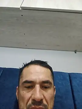 Iuver online show from July 14, 2026, 4:28 am