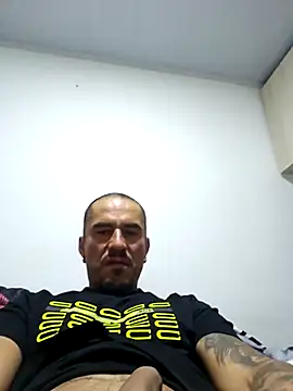 Iuver online show from March 27, 2026, 11:16 pm