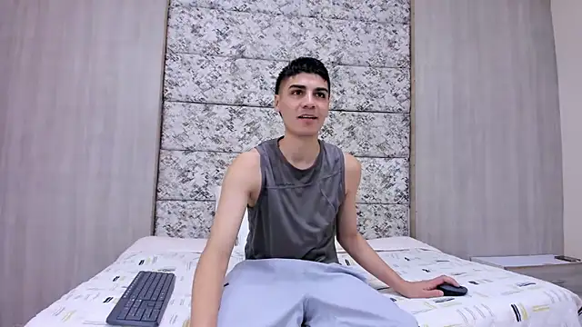 Snapshot of frank_jhonsson chatting on February 10, 2026, 6:51 pm frank jhonsson online show from February 10, 2026, 6:51 pm