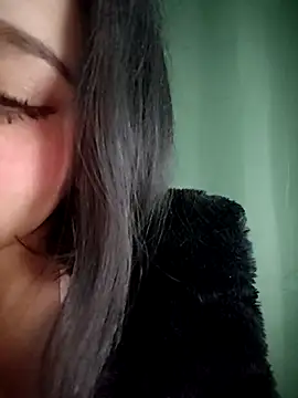 Snapshot of ElaRuil69 chatting on September 12, 2025, 3:28 am ElaRuil69 online show from September 12, 2025, 3:28 am