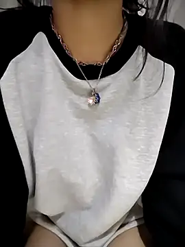 Snapshot of ElaRuil69 chatting on November 5, 2025, 2:47 am ElaRuil69 online show from November 5, 2025, 2:47 am