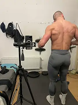 pesyelisa online show from February 20, 2025, 6:35 pm