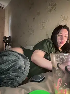 Snapshot of Naughtbaby_2025 chatting on September 27, 2025, 1:50 pm Naughtbaby 2025 online show from September 27, 2025, 1:50 pm