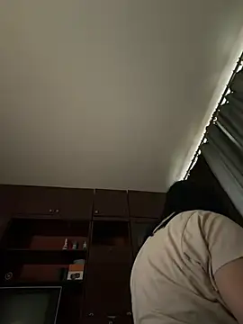 Naughtbaby 2025 online show from April 8, 2026, 1:23 pm