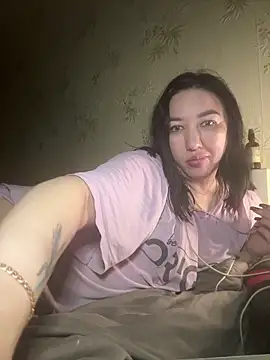 Snapshot of Naughtbaby_2025 chatting on October 4, 2025, 2:35 am Naughtbaby 2025 online show from October 4, 2025, 2:35 am