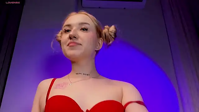 millypopa online show from March 19, 2025, 6:44 pm