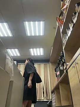 Snapshot of AlishaPrettyBlade chatting on December 18, 2025, 11:03 am AlishaPrettyBlade online show from December 18, 2025, 11:03 am