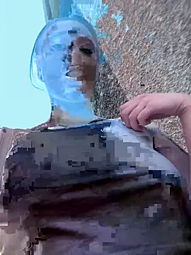 AlishaPrettyBlade online show from June 4, 2026, 3:44 am