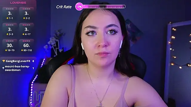 AshleySkott  online show from March 21, 2025, 2:18 pm