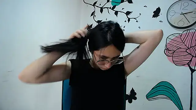 Arielle lov online show from February 28, 2025, 6:31 pm