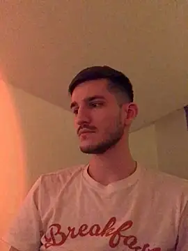 Snapshot of yoyoboy988 chatting on February 19, 2025, 8:41 pm yoyoboy988 online show from February 19, 2025, 8:41 pm