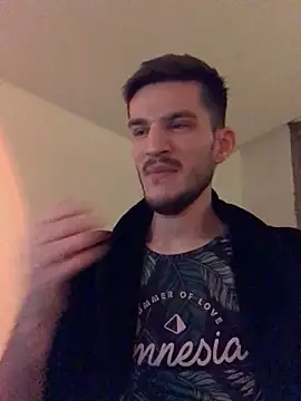 Snapshot of yoyoboy988 chatting on February 28, 2025, 11:23 pm yoyoboy988 online show from February 28, 2025, 11:23 pm