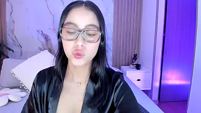 miss martiina online show from January 14, 2026, 3:32 am