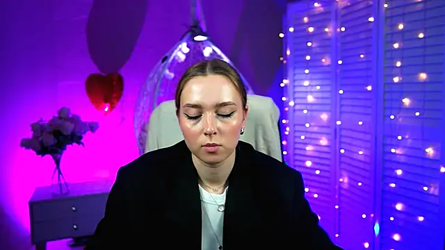 Snapshot of JenniferGraces chatting on March 6, 2025, 2:40 pm JenniferGraces online show from March 6, 2025, 2:40 pm