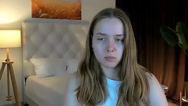 Snapshot of JenniferGraces chatting on October 1, 2025, 9:03 am JenniferGraces online show from October 1, 2025, 9:03 am