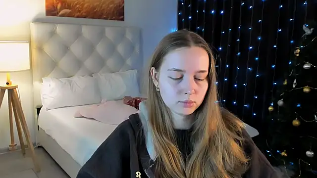 Snapshot of JenniferGraces chatting on January 13, 2026, 12:53 pm JenniferGraces online show from January 13, 2026, 12:53 pm