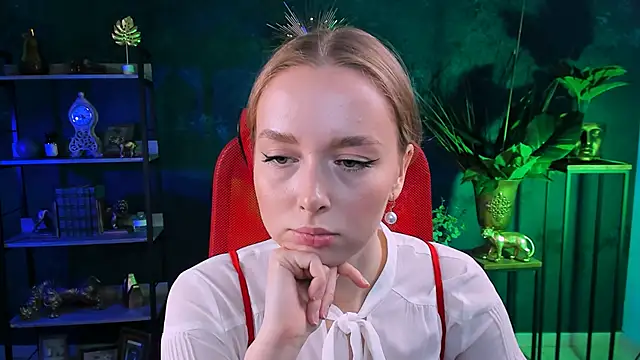 Snapshot of JenniferGraces chatting on February 18, 2025, 10:27 am JenniferGraces online show from February 18, 2025, 10:27 am