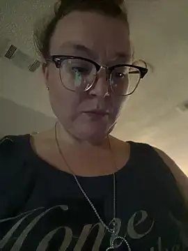 Snapshot of HTXBELLE chatting on April 30, 2026, 3:52 pm HTXBELLE online show from April 30, 2026, 3:52 pm