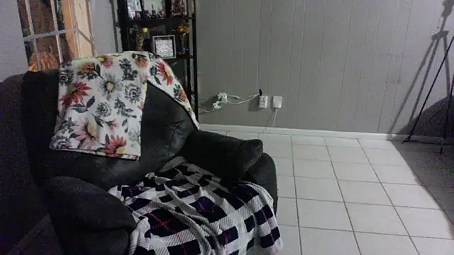 Snapshot of HTXBELLE chatting on October 4, 2025, 1:18 am HTXBELLE online show from October 4, 2025, 1:18 am