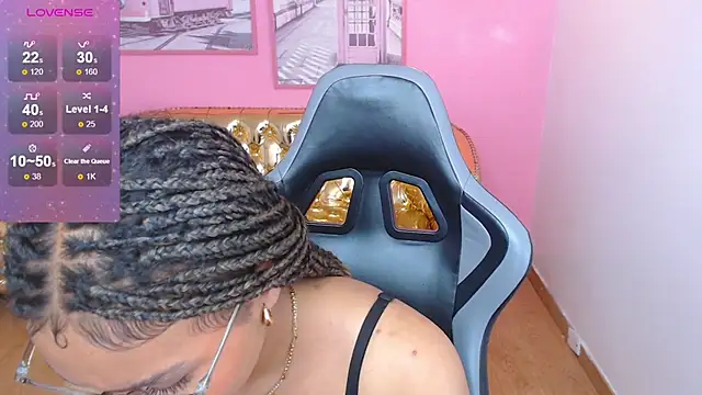 catalina25 t online show from February 5, 2026, 8:04 pm