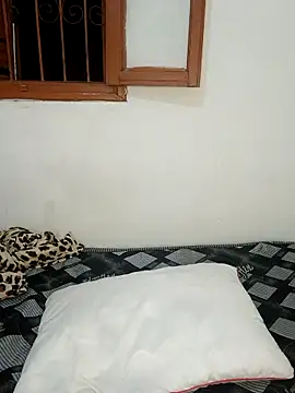 Snapshot of Louli_ta chatting on September 17, 2025, 8:55 pm Louli ta online show from September 17, 2025, 8:55 pm