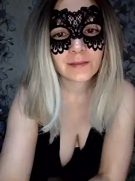 Snapshot of AliniX chatting on October 25, 2025, 10:54 pm AliniX online show from October 25, 2025, 10:54 pm