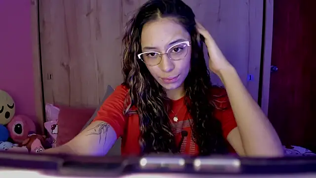 Snapshot of TANIA_06 chatting on June 12, 2026, 1:20 pm TANIA 06 online show from June 12, 2026, 1:20 pm