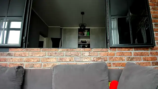 AnnNorriss online show from September 29, 2025, 1:06 pm