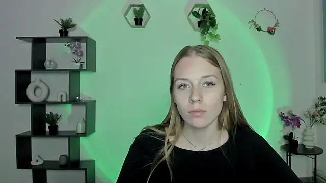 AnnNorriss online show from March 6, 2025, 5:00 pm