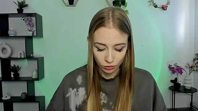 AnnNorriss online show from March 5, 2025, 10:55 am