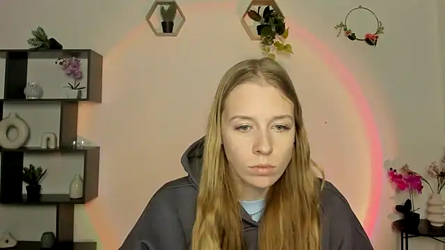 AnnNorriss online show from March 3, 2025, 5:09 pm