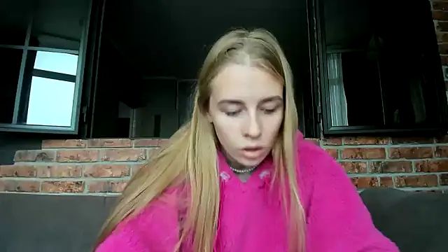 AnnNorriss online show from October 8, 2025, 12:07 pm