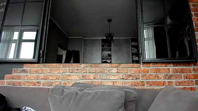 AnnNorriss online show from October 4, 2025, 5:09 am