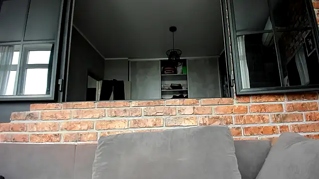 AnnNorriss online show from October 1, 2025, 10:41 am