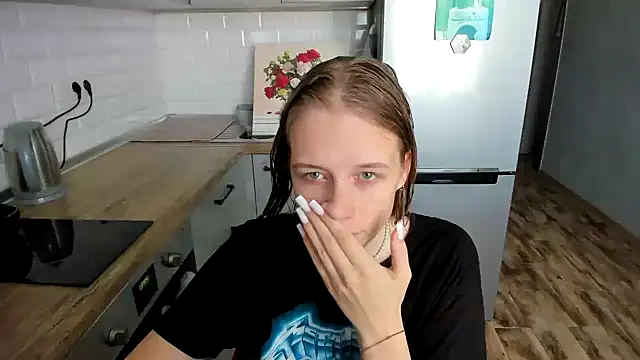 AnnNorriss online show from October 30, 2025, 11:41 am