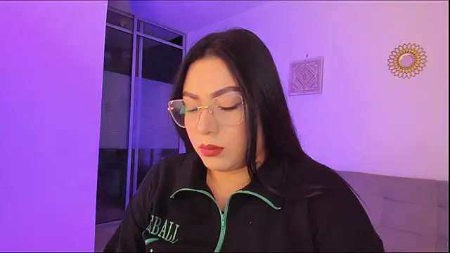 emily-777 online show from January 13, 2026, 9:08 pm