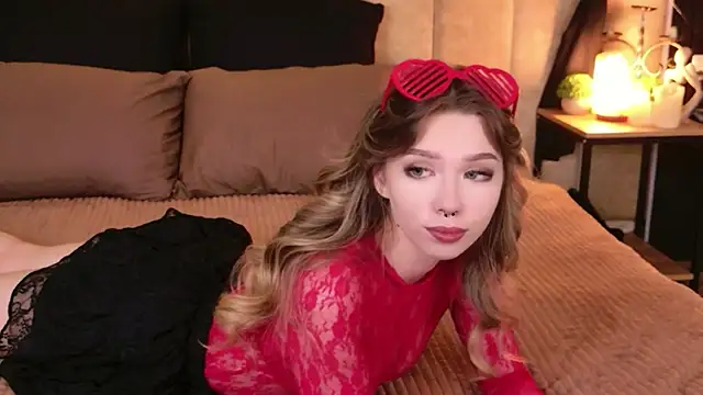 Snapshot of Sierra_Fane chatting on December 20, 2025, 11:02 am Sierra Fane online show from December 20, 2025, 11:02 am