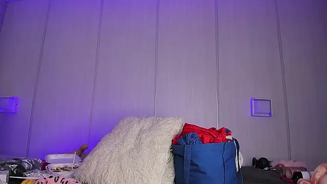 sasha riverss online show from March 14, 2026, 7:42 pm