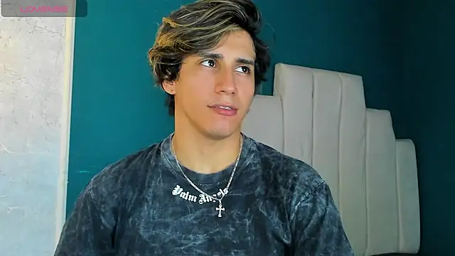 Allex Cano online show from September 26, 2025, 8:16 pm